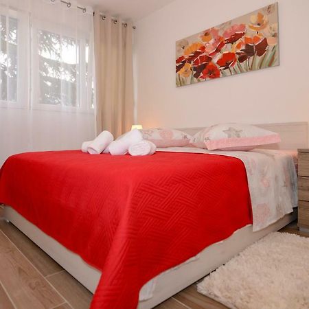 Apartments Cezar สปลิท ภายนอก รูปภาพ